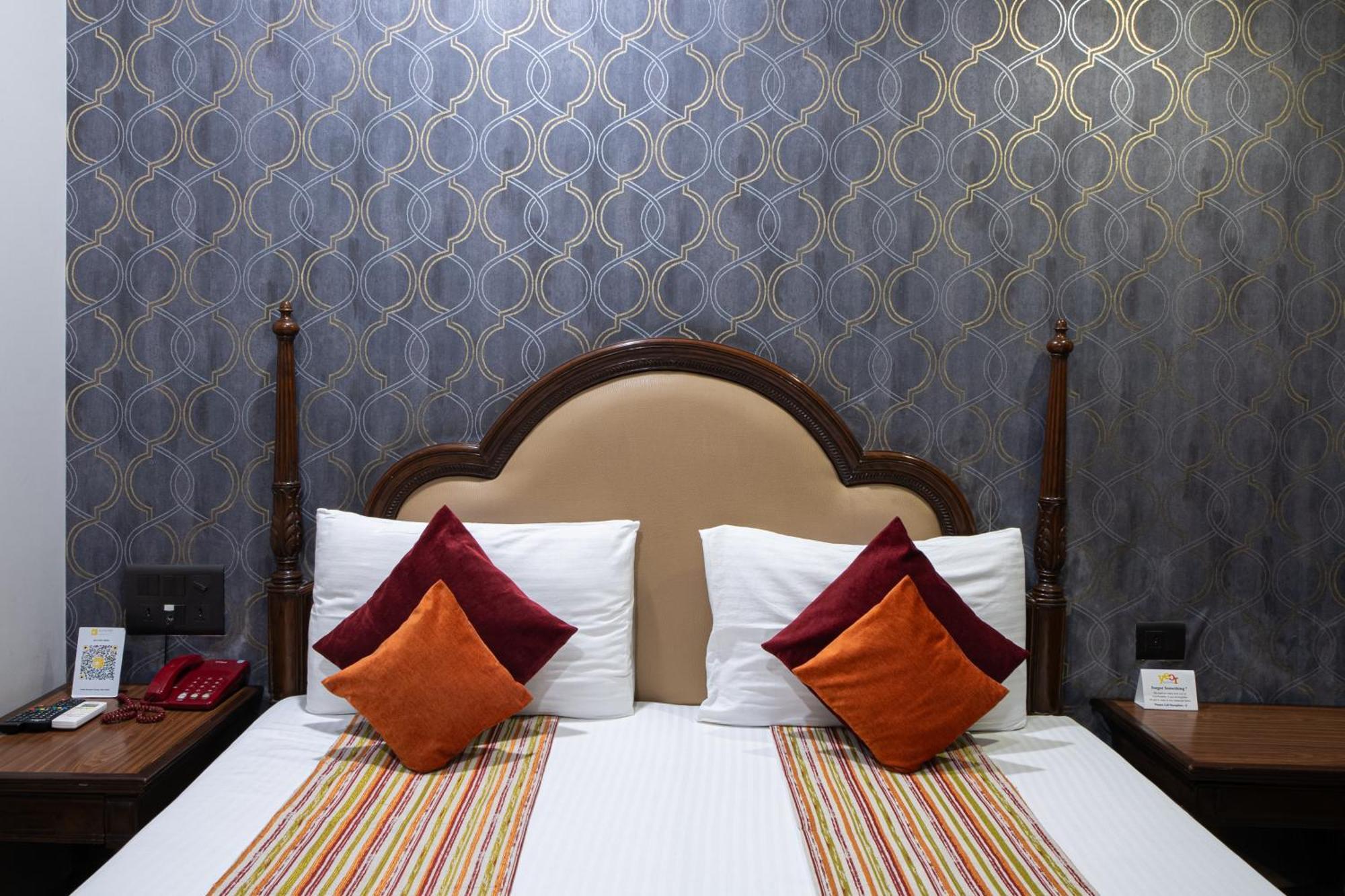 Hotel Sunstar Grand Delhi  Exterior photo