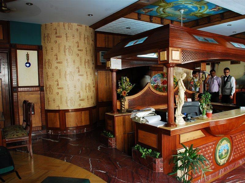 Hotel Sunstar Grand Delhi  Exterior photo